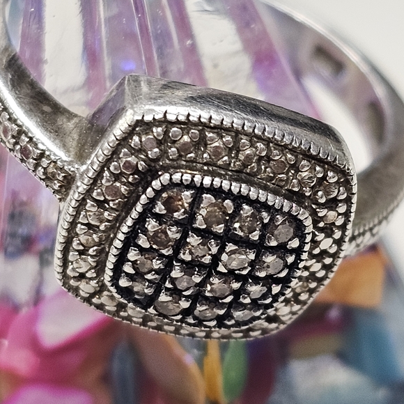 Ladies size 9 chocolate diamond ring. - Picture 2 of 5